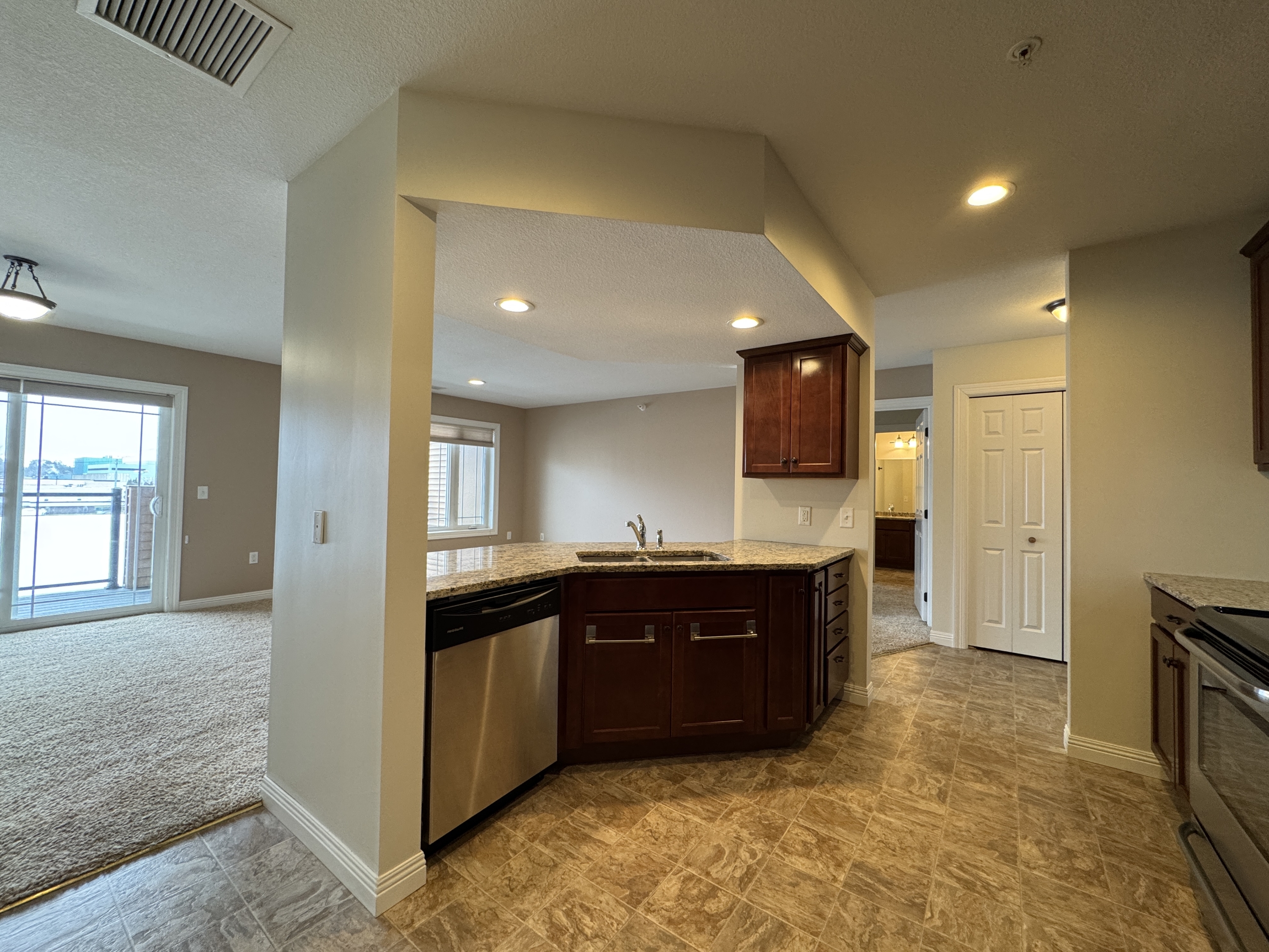 613 Northwest 1st Avenue - 401B